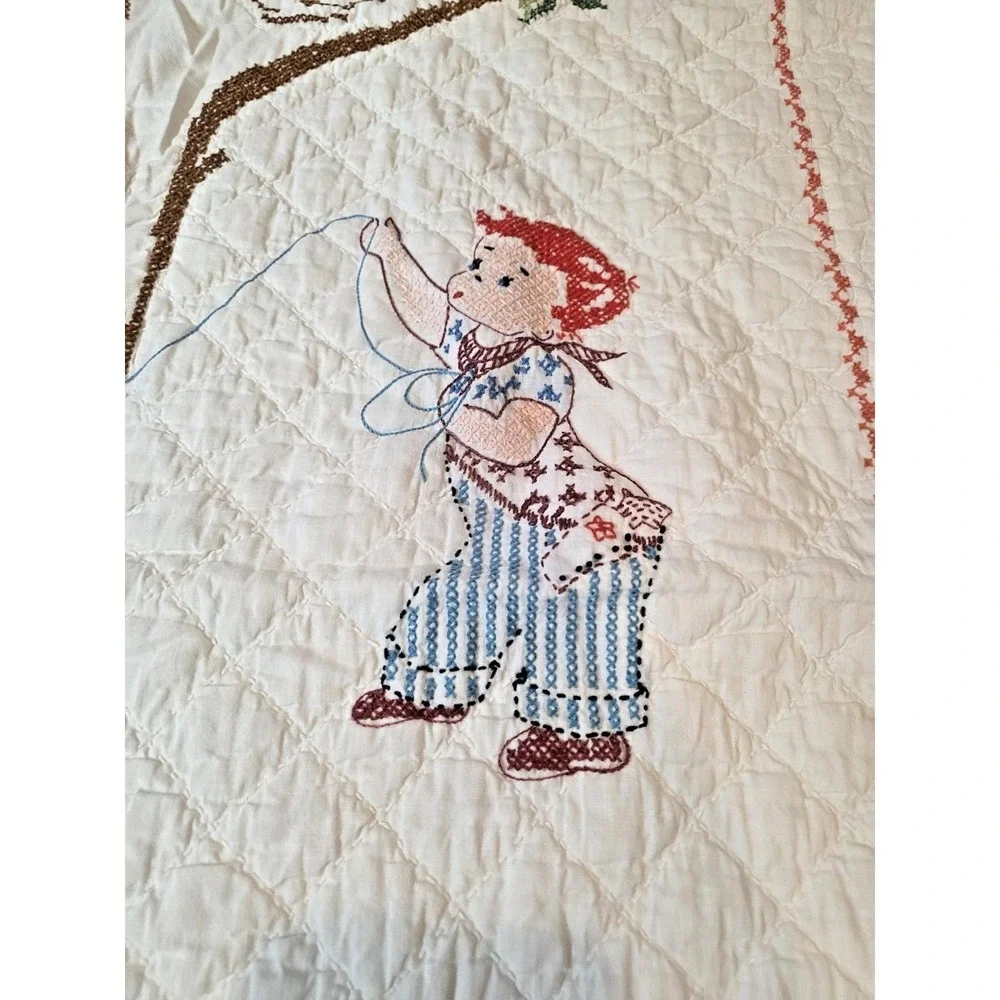 Vintage 1930s Hand Quilted Crib Blanket‎ Nursery Wall Decor Quilt Story Children